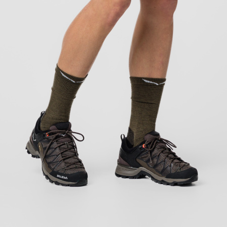 Ботинки Mountain Trainer Lite GTX WS (EU 40 UK 6.5 USw 8.5 СМ 25.5; wallnut/fluo coral)